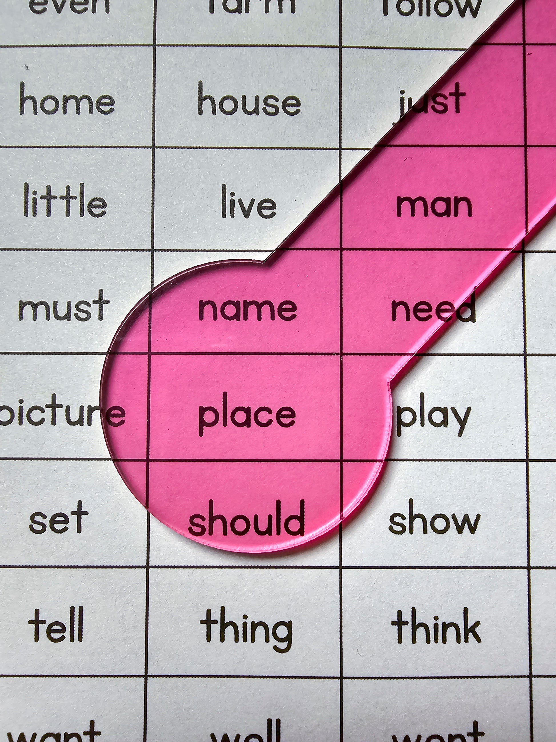 Reading Overlay- Magenta Clear Reader over words